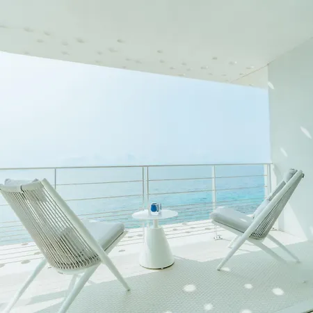 Les Roches - Relais & Chateaux 5*