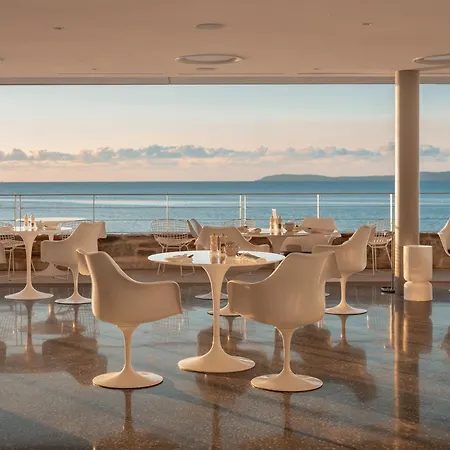 Otel Les Roches - Relais & Chateaux Le Lavandou