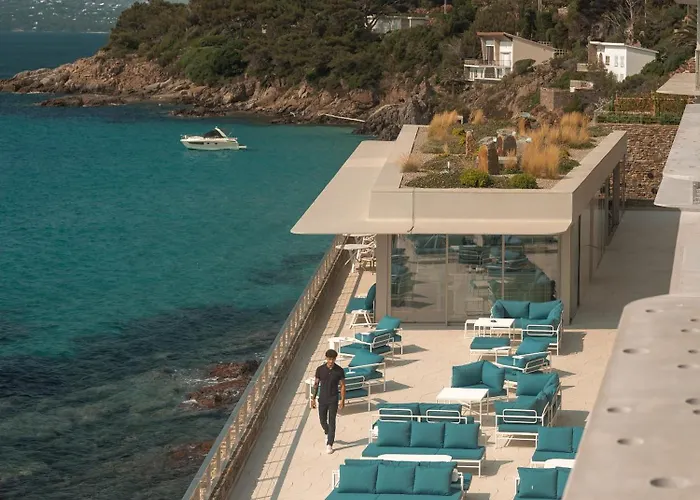 Les Roches - Relais & Chateaux لو لا فاندو